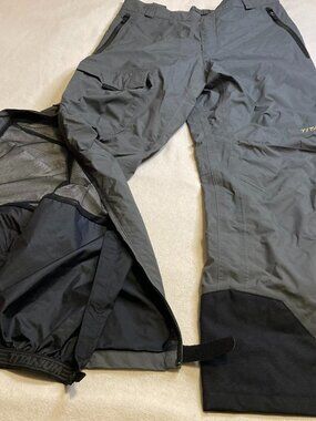 Columbia Titanium waterproof/breathable full zip ski/board pants with suspenders
